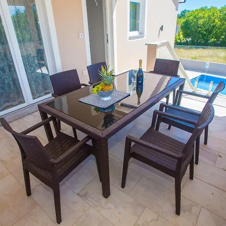 Modern In Becici With Swimming Pool Вилла Лабин