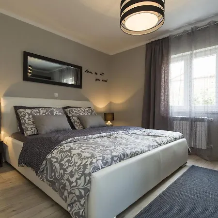 Modern In Becici With Swimming Pool * Labin (Istria)