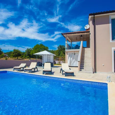 Vila Modern In Becici With Swimming Pool Labin (Istria)